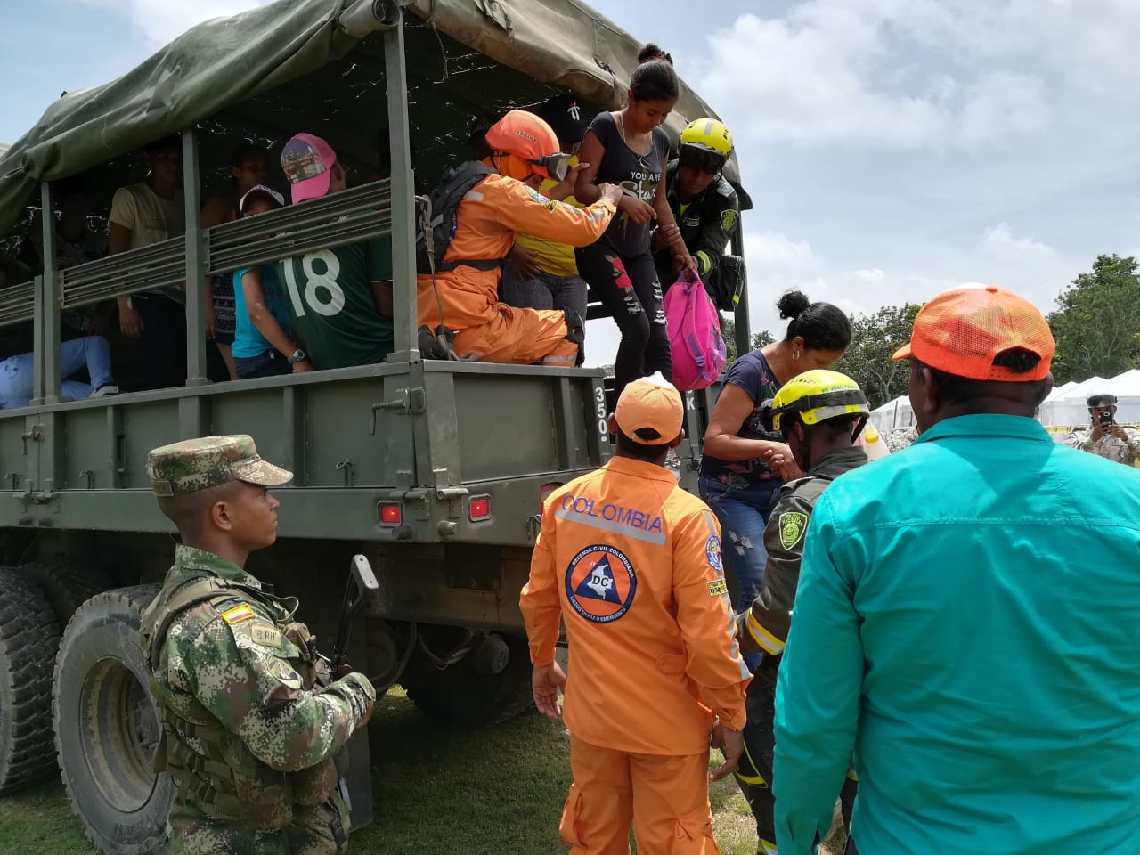 Defensa Civil Colombiana junto con entidades del SNGRD realiza simulacro en San Jacinto, corregimiento de Tenche